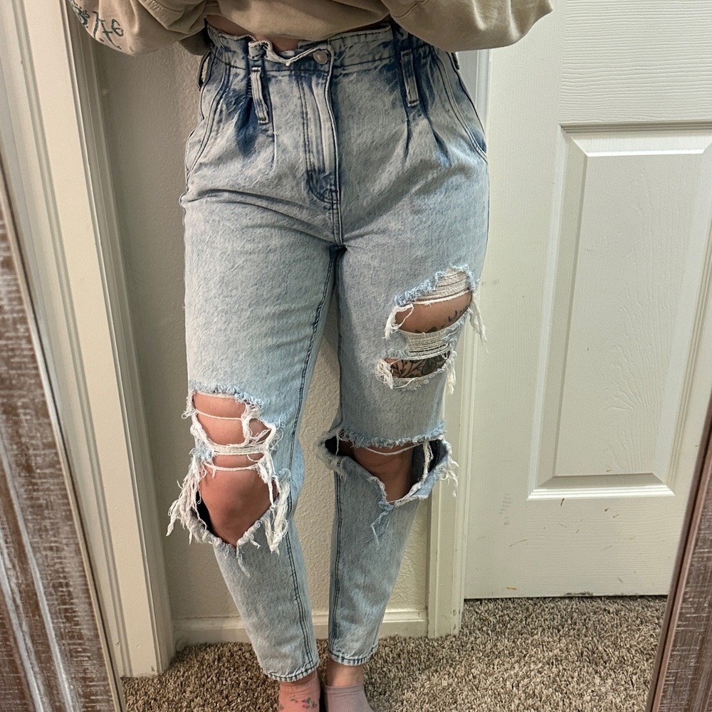 American Eagle Mom Jeans